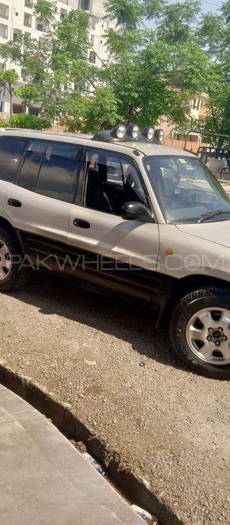 Toyota Rav4 1998 for Sale in Islamabad Image-1