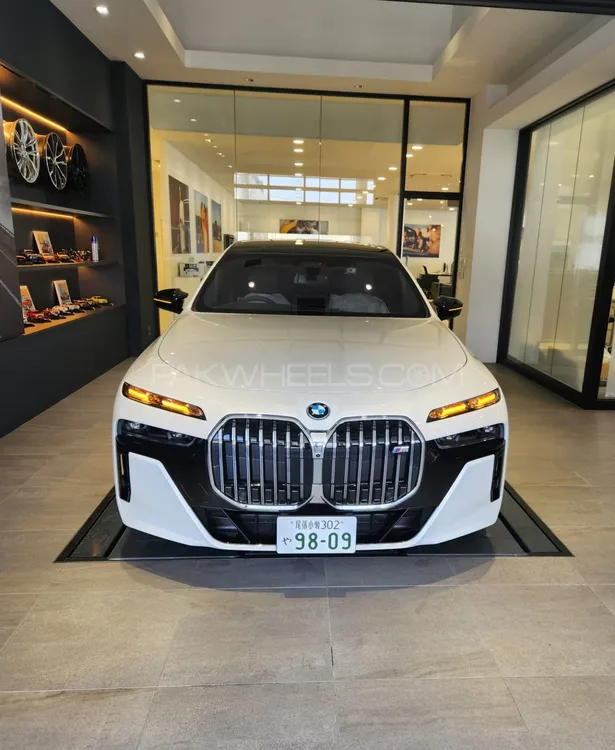 BMW / بی ایم ڈبلیو 7 سیریز 2024 for Sale in سیالکوٹ Image-1