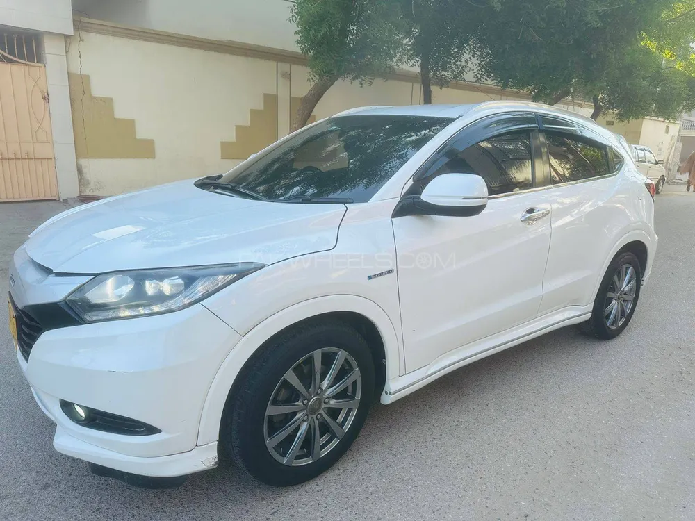 Honda Vezel 2014 for Sale in Karachi Image-1