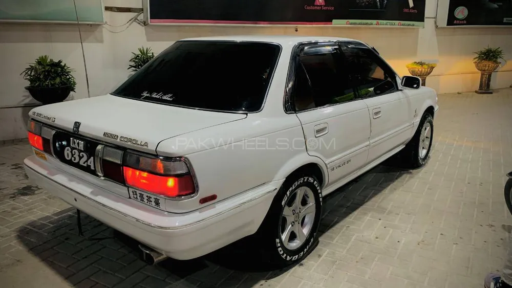 Toyota Corolla 1988 for Sale in Havali Lakhan Image-1