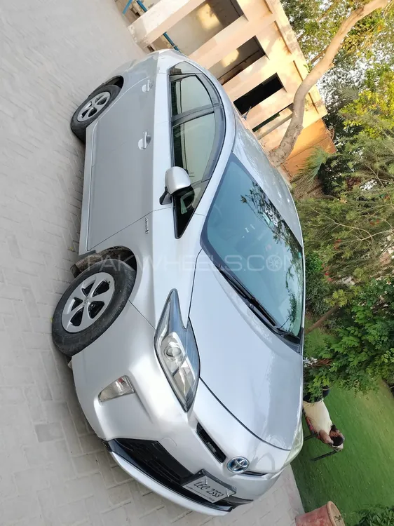 Toyota Prius 2012 for sale in Burewala