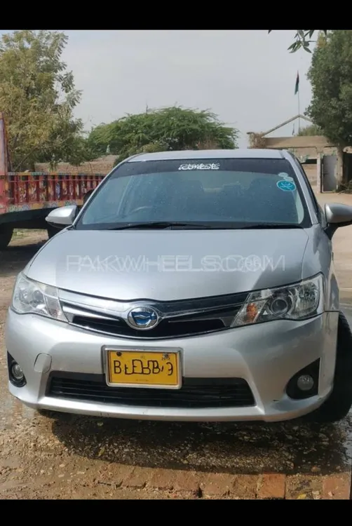 Toyota Corolla Axio 2014 for Sale in Mehrabpur Image-1