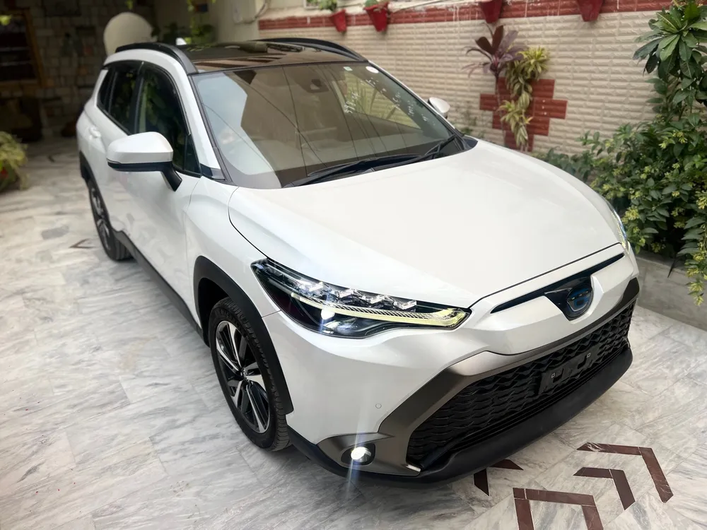 Toyota Corolla Cross 2021 for Sale in Karachi Image-1