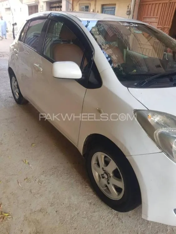 Toyota Vitz 2006 for sale in Karachi