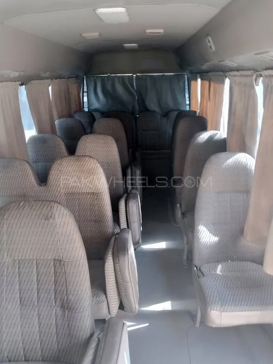 Toyota Coaster 1993 for Sale in Lahore Image-1