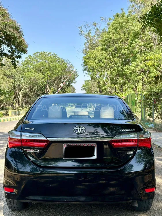 Toyota Corolla 2019 for Sale in Karachi Image-1