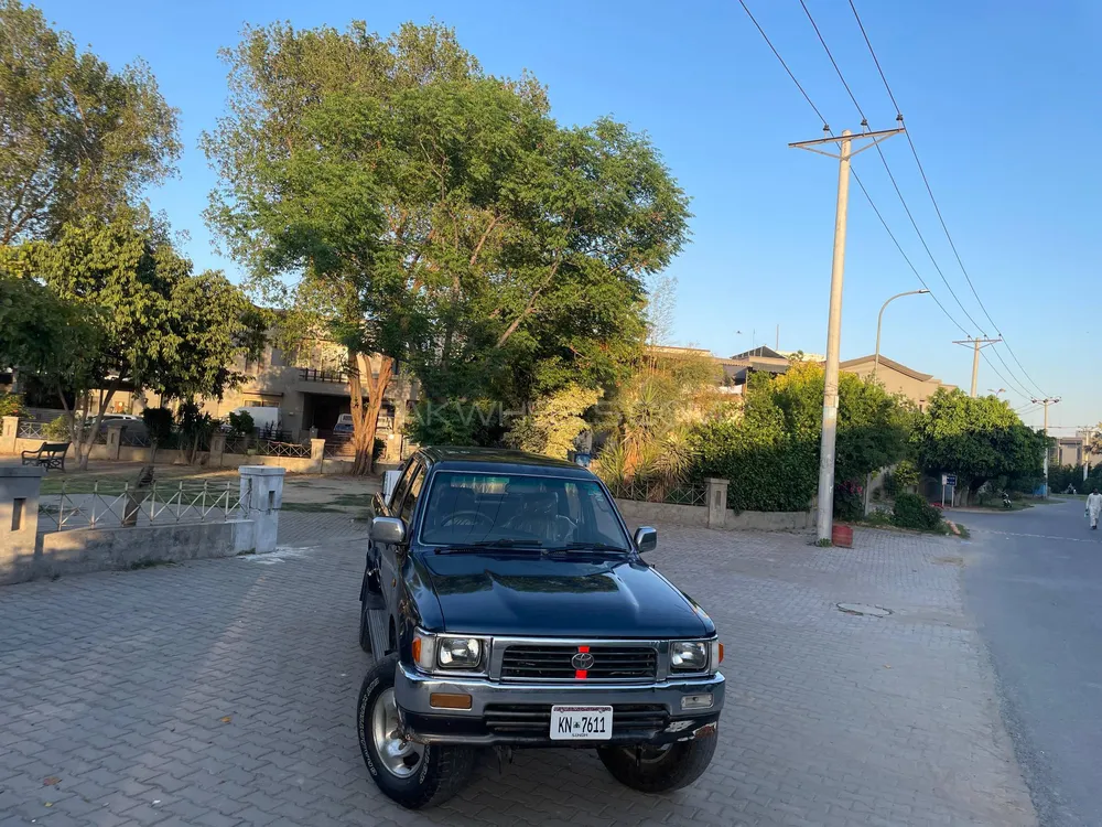 Toyota Hilux 1997 for Sale in Lahore Image-1