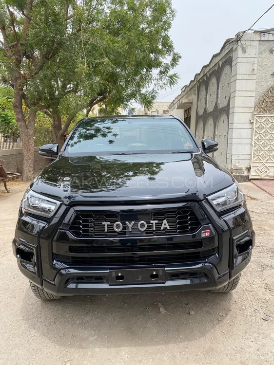 Toyota Hilux 2024 for Sale in Rahim Yar Khan Image-1
