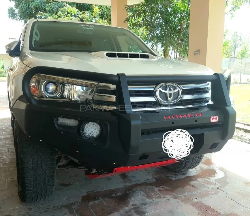 Toyota Hilux 2017 for Sale in Peshawar Image-1