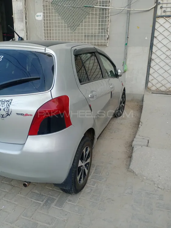 Toyota Vitz 2007 for Sale in Sukkur Image-1