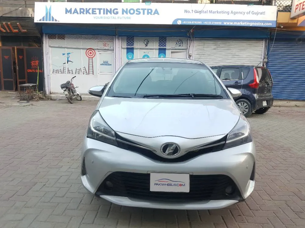 Toyota Vitz 2016 for sale in Gujrat