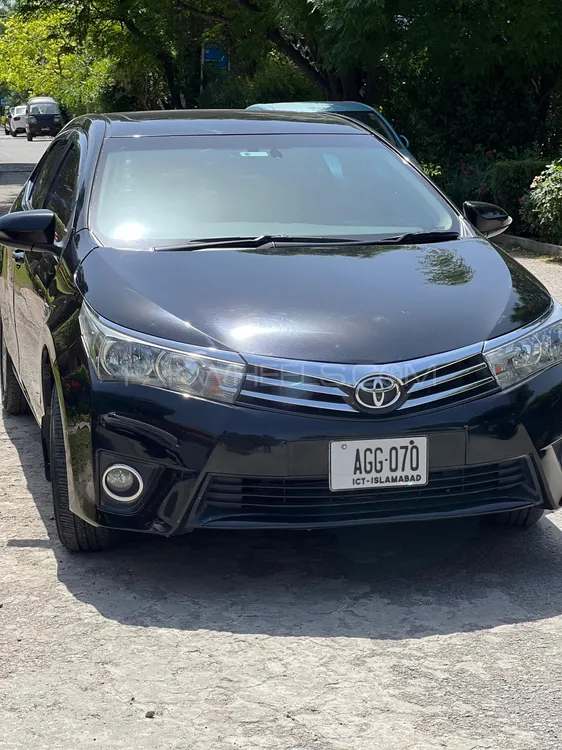 Toyota Corolla 2017 for Sale in Islamabad Image-1