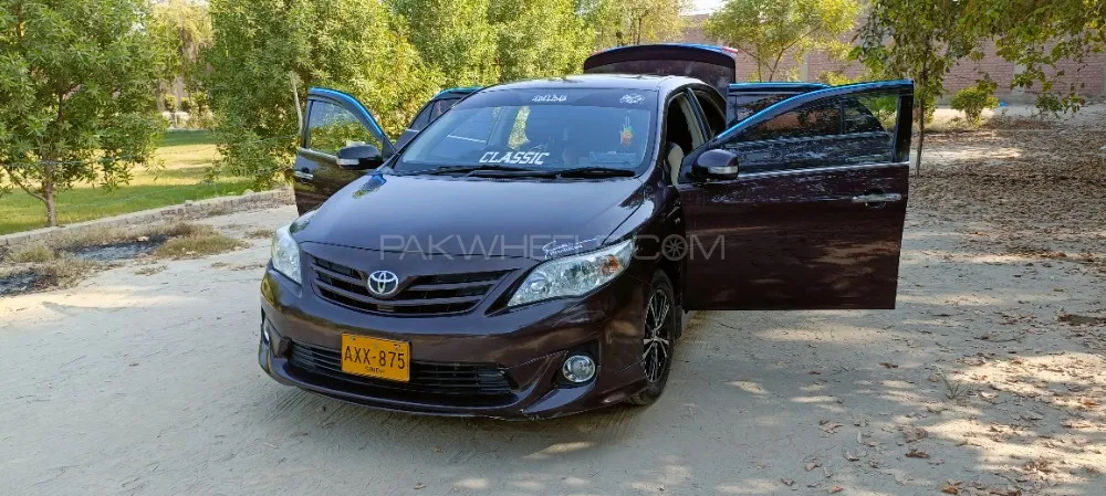Toyota Corolla 2012 for Sale in Qasba gujrat Image-1
