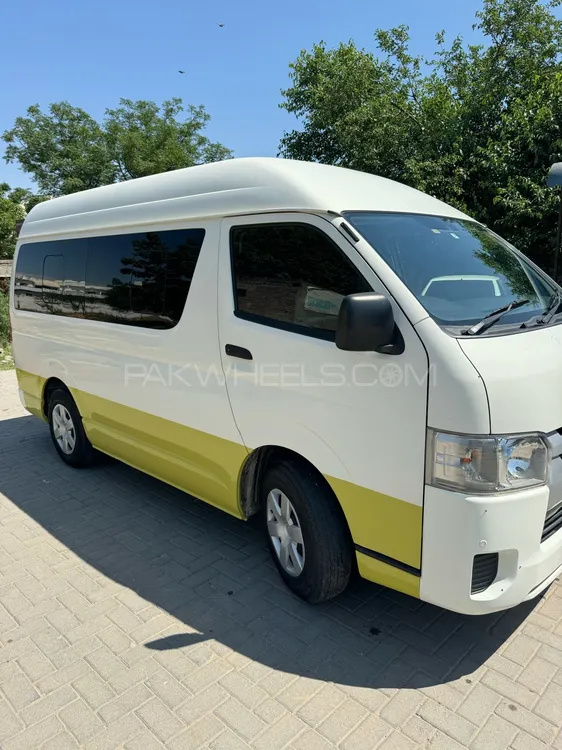 Toyota Hiace 2018 for sale in Gujrat