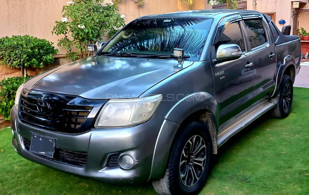 Toyota Hilux 2013 for sale in Karachi