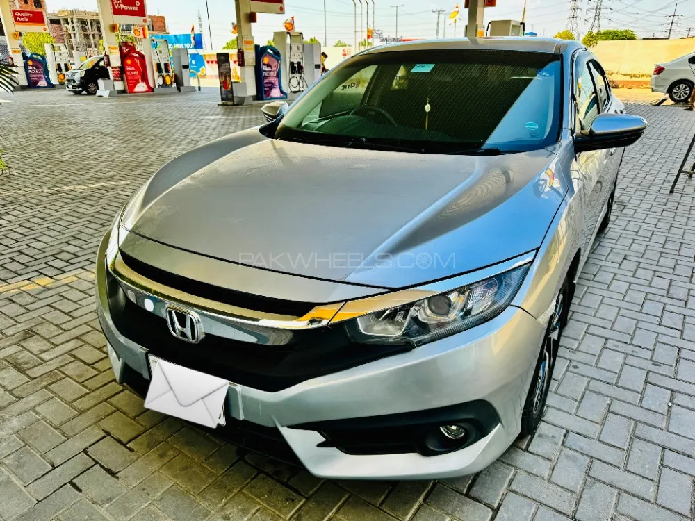 Honda Civic 2018 for Sale in Pattoki Image-1