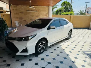 Toyota Corolla Altis Automatic 1.6 2017 for Sale
