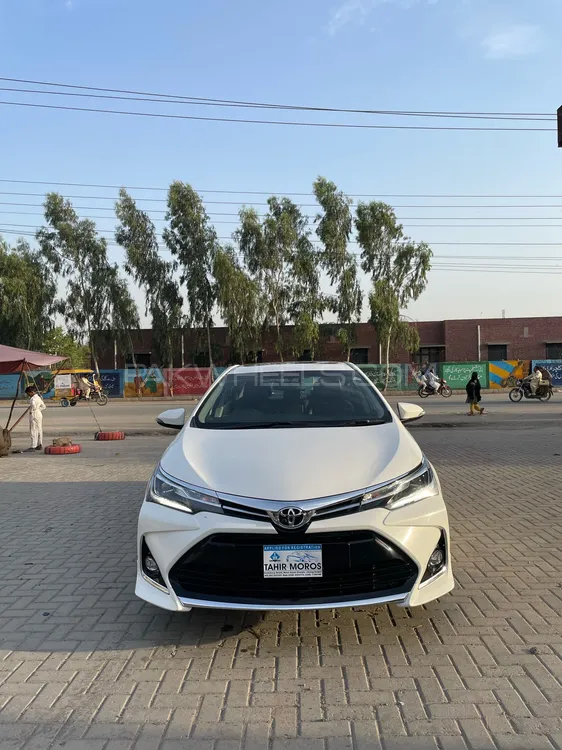 Toyota Corolla 2023 for Sale in Jhang Image-1