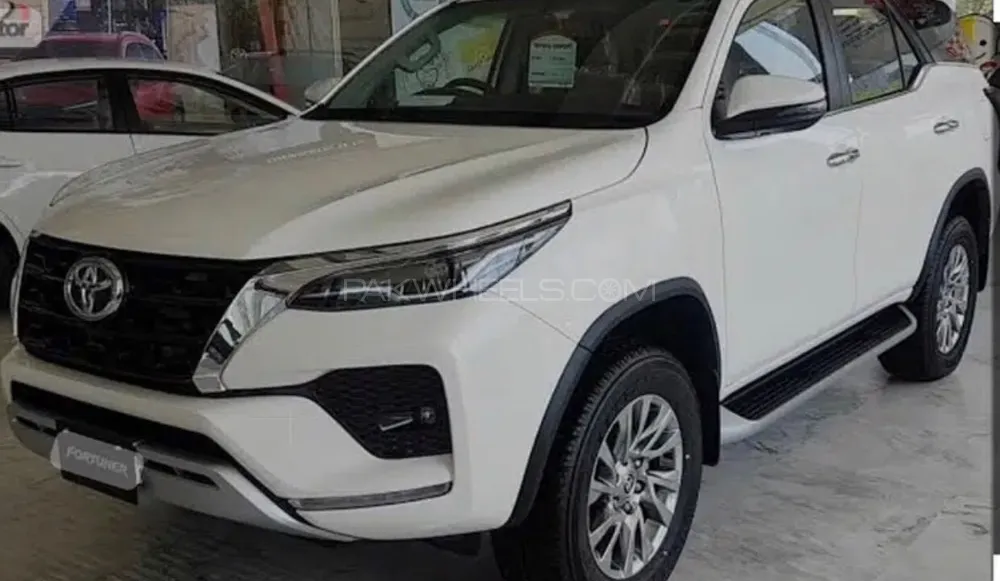 Toyota Fortuner 2022 for Sale in Karachi Image-1