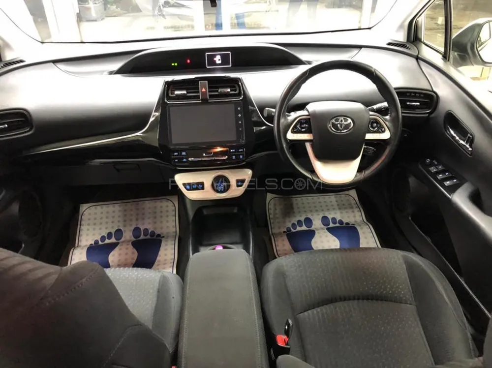 Toyota Prius 2017 for sale in Rawalpindi