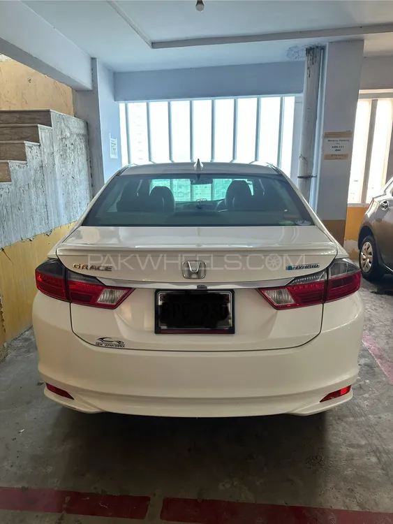 Honda Grace Hybrid 2015 for sale in Karachi