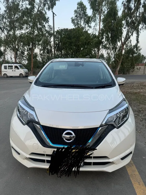 Nissan Note 2018 for Sale in Sialkot Image-1
