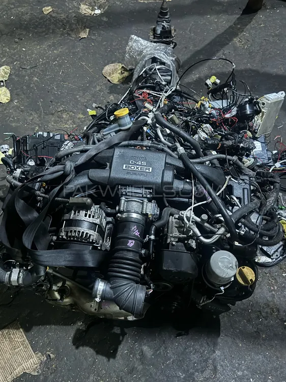 Toyota 2020 GT86 ZN6 engine with manual transmission  Image-1