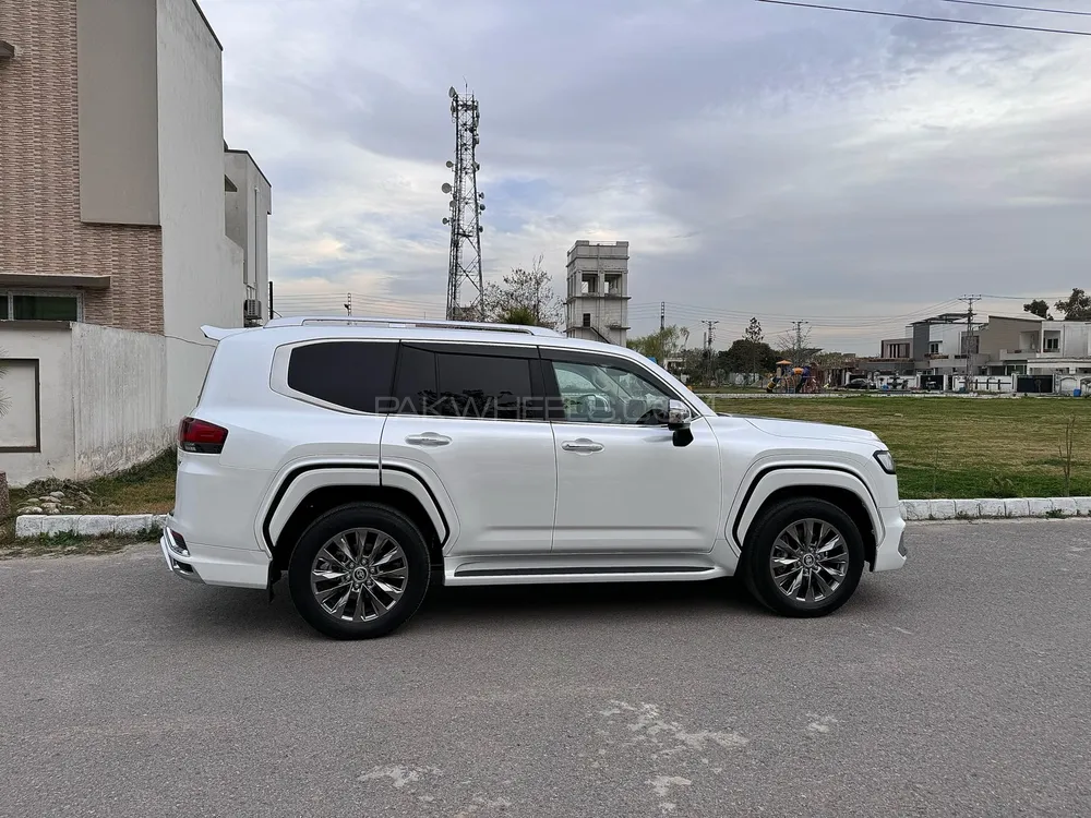 Toyota Land Cruiser 2022 for Sale in Islamabad Image-1