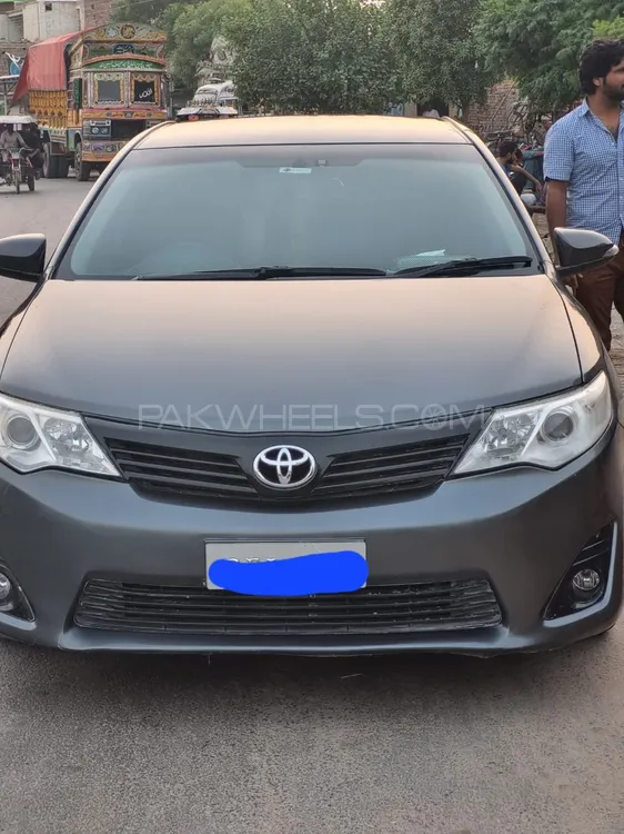 Toyota Camry 2014 for sale in Mian Channu