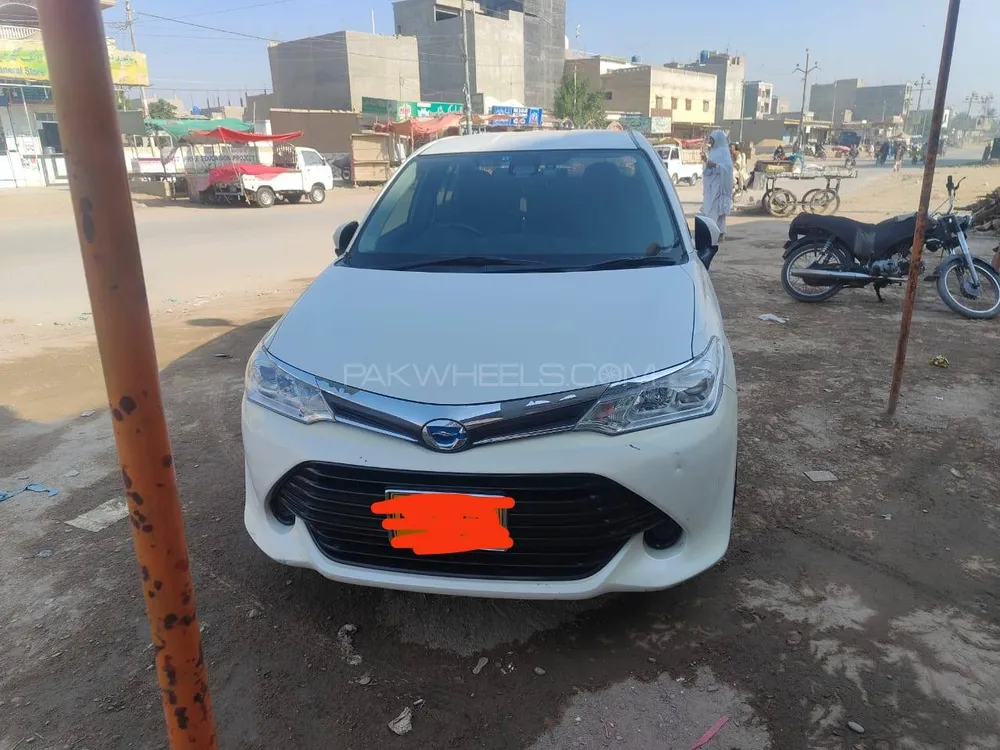 Toyota Corolla Axio 2016 for Sale in Karachi Image-1