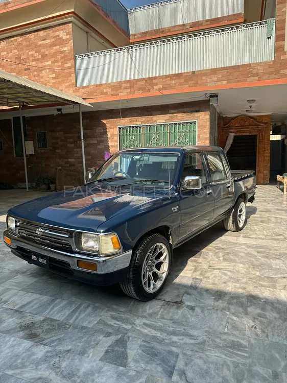 Toyota Hilux 1992 for sale in Peshawar