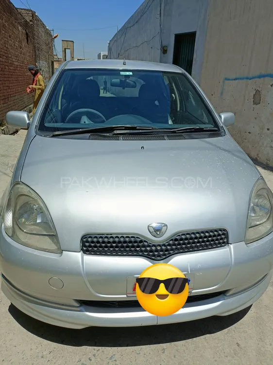 Toyota Vitz 2001 for Sale in Mardan Image-1
