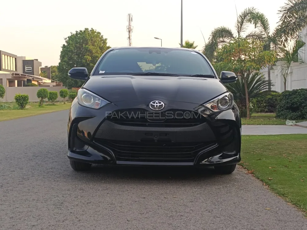 Toyota Yaris Hatchback 2021 for Sale in Lahore Image-1