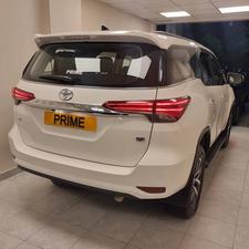 Toyota Fortuner 2.7 V
Model 2021
Registered 2021
White
13000 Km
Leather/ Electric Seats
Single Owner
100% Original

Location: 

Prime Motors
Allama Iqbal Road, 
Block 2, P..E.C.H.S,
Karachi