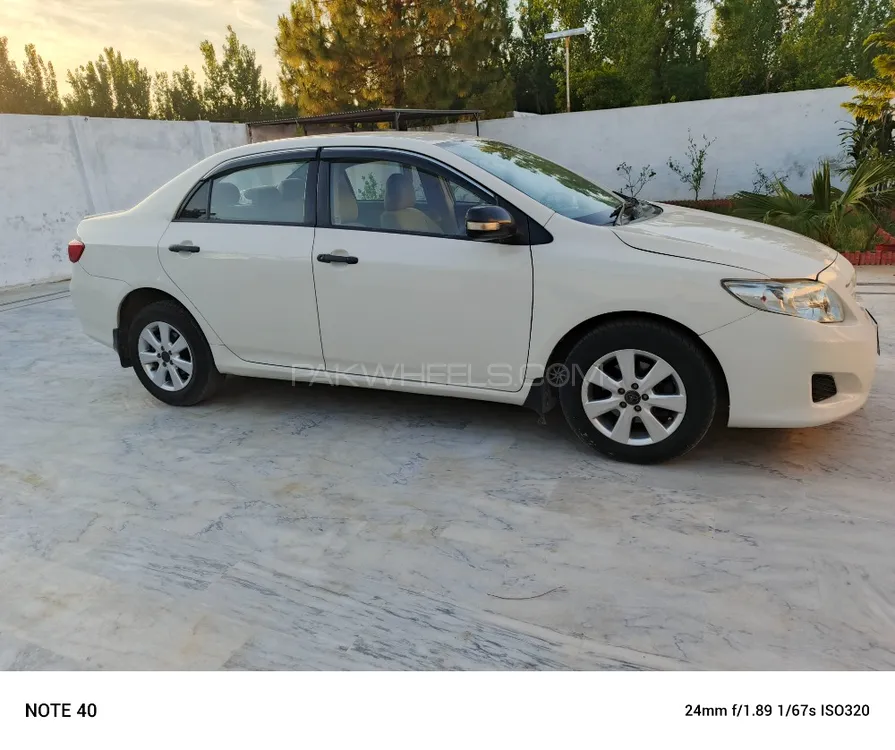 Toyota Corolla 2010 for Sale in Mardan Image-1