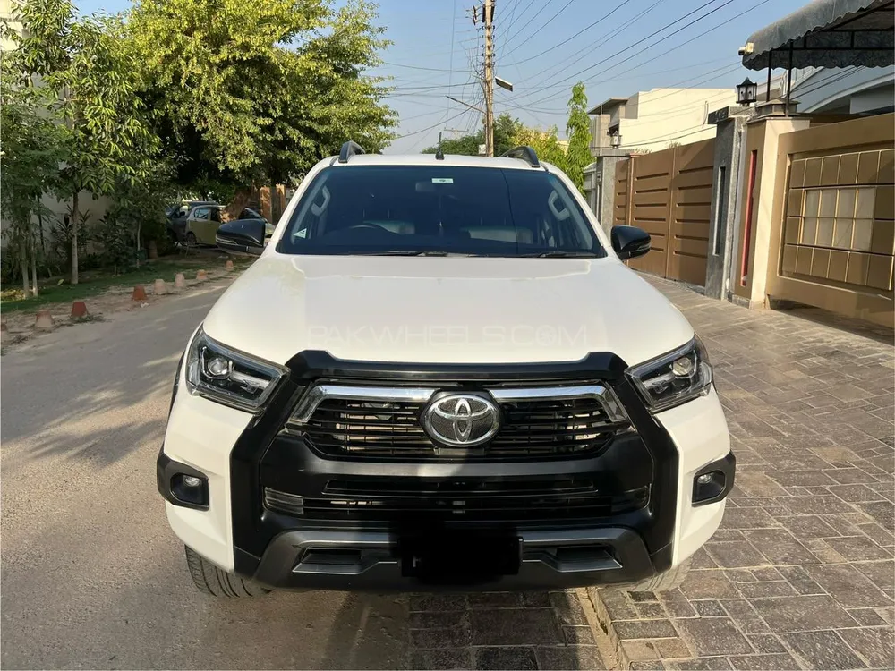 Toyota Hilux 2019 for Sale in Multan Image-1