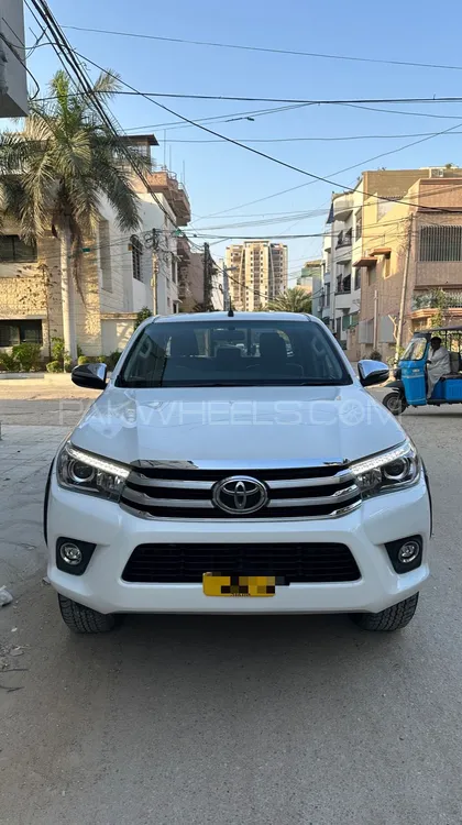 Toyota Hilux 2020 for Sale in Karachi Image-1