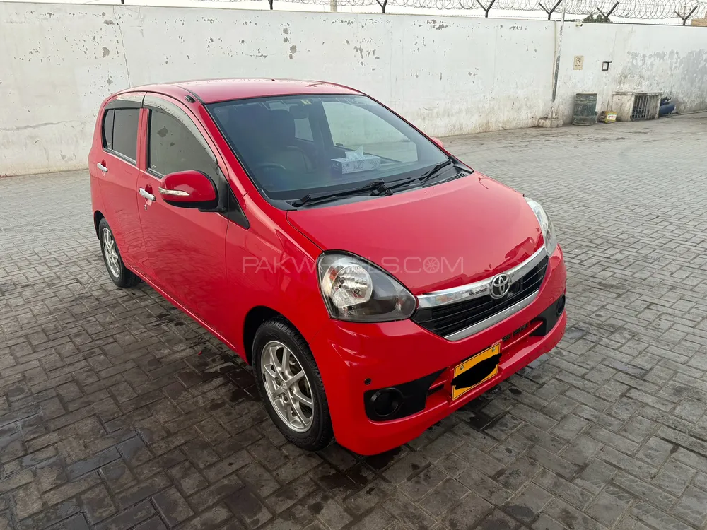 Toyota Pixis Epoch 2013 for Sale in Karachi Image-1