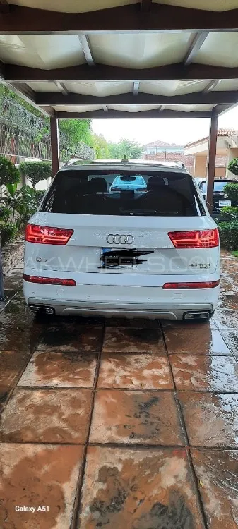 Audi Q7 2017 for Sale in Lahore Image-1