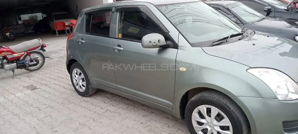 Suzuki Swift 2012 for Sale in Khanewal Image-1