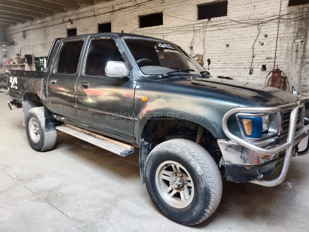 Toyota Hilux 1988 for Sale in Gujranwala Image-1