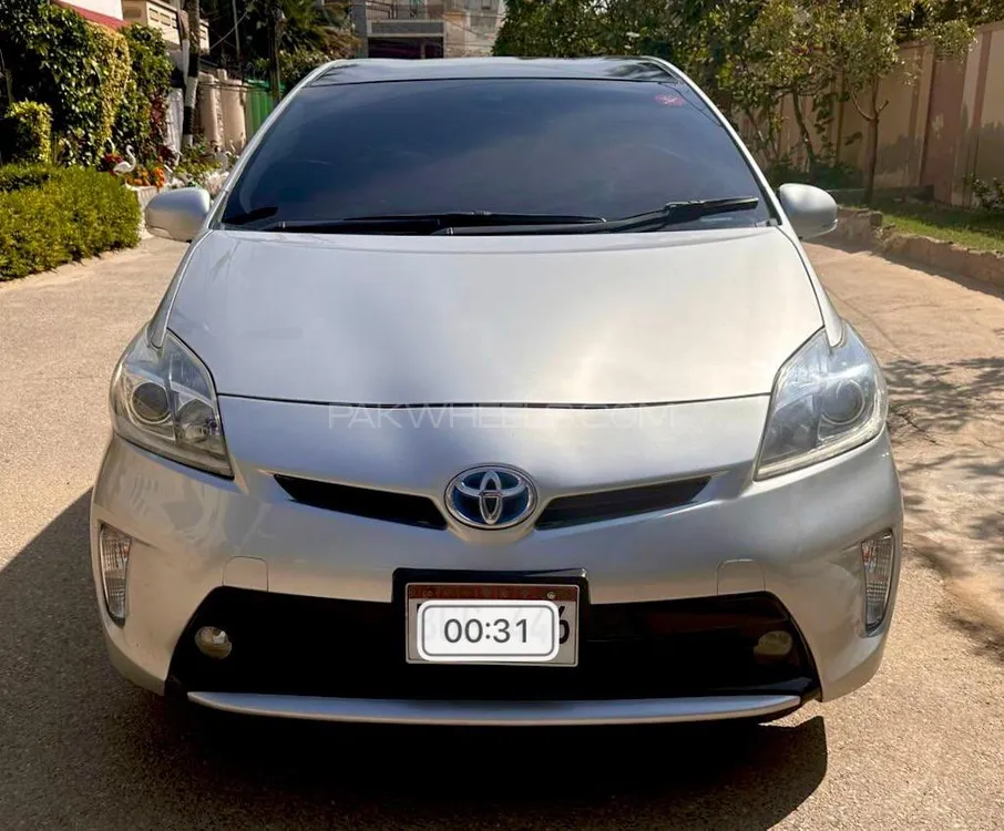 Toyota Prius 2013 for sale in Karachi