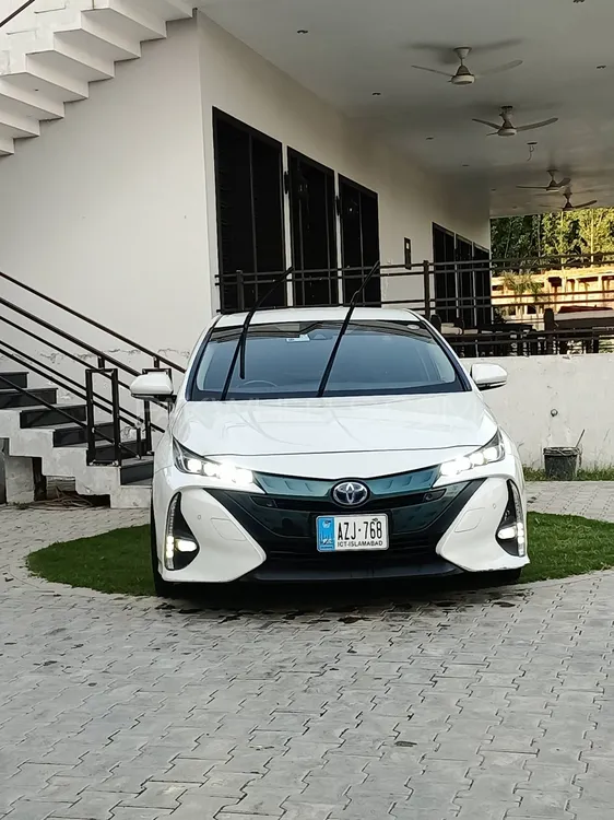 Toyota Prius 2017 for sale in Charsadda