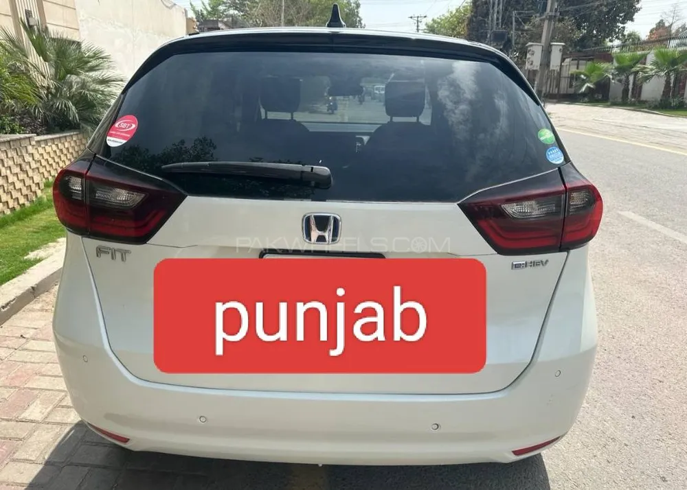 Honda Fit 2020 for Sale in Multan Image-1
