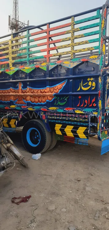 مزدا Titan 2016 for Sale in لاہور Image-1