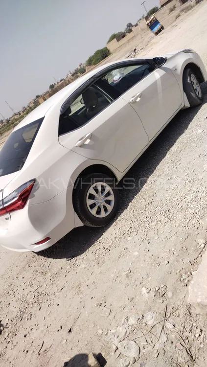 Toyota Corolla 2019 for Sale in Shahdad kot Image-1