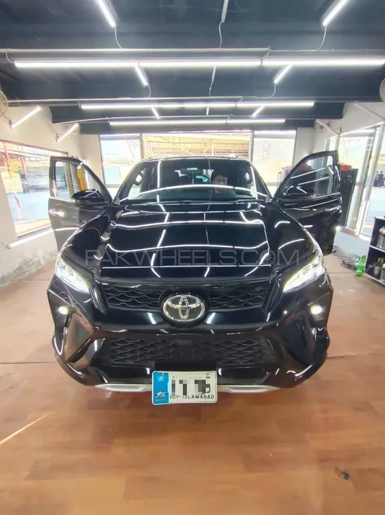 Toyota Fortuner 2022 for Sale in Islamabad Image-1