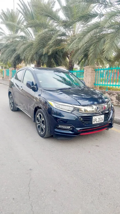 Honda Vezel 2018 for Sale in Rawalpindi Image-1