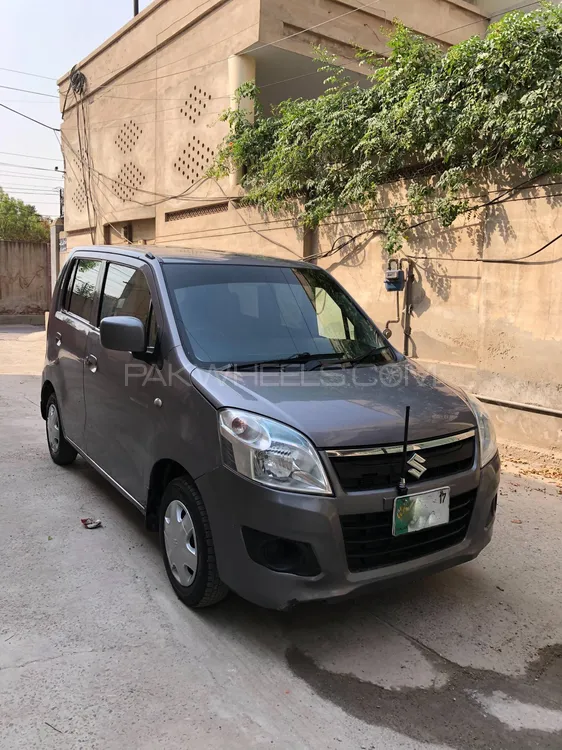 Suzuki Wagon R 2017 for Sale in Faisalabad Image-1