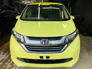 Honda Freed + Hybrid B 2018 for Sale